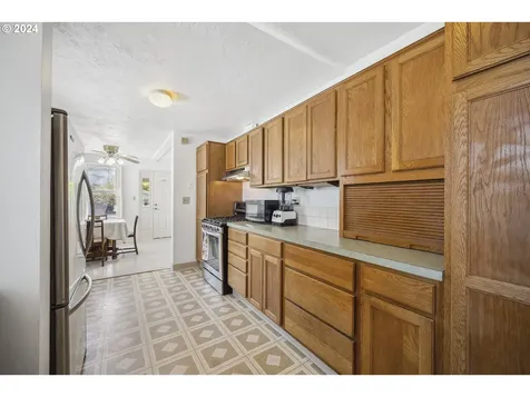 10615 Se Harold Street Portland OR 97266