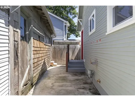 10615 Se Harold Street Portland OR 97266