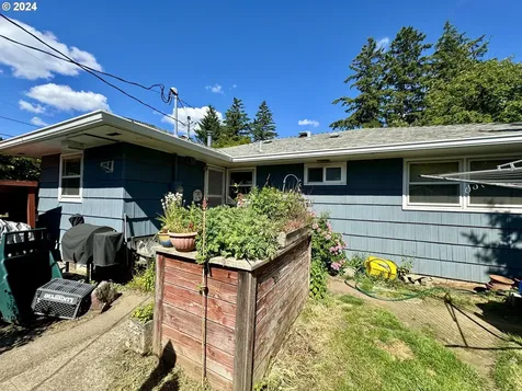 1909 Se 117th Avenue Portland OR 97216