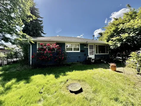 1909 Se 117th Avenue Portland OR 97216