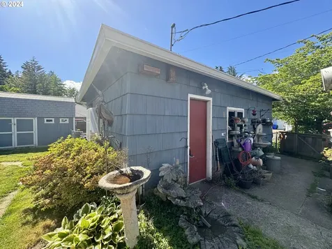1909 Se 117th Avenue Portland OR 97216