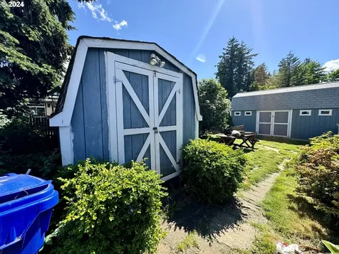 1909 Se 117th Avenue Portland OR 97216