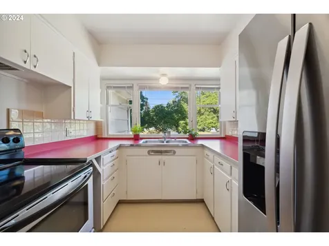 3334 Ne 81st Avenue Portland OR 97213