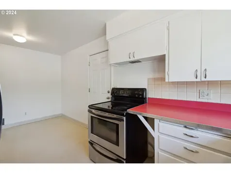 3334 Ne 81st Avenue Portland OR 97213