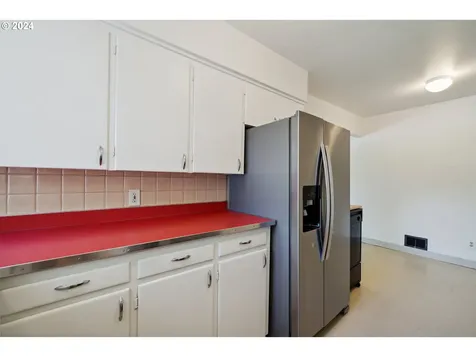 3334 Ne 81st Avenue Portland OR 97213