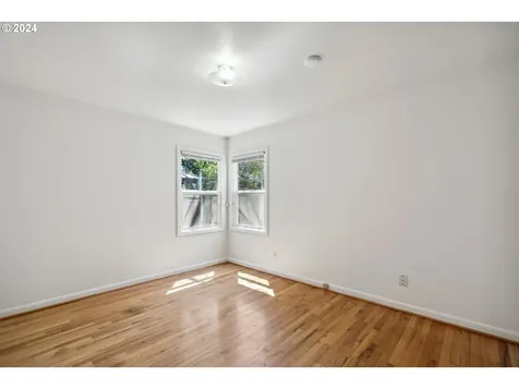3334 Ne 81st Avenue Portland OR 97213