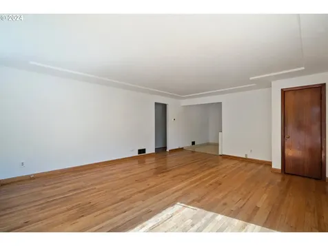 3334 Ne 81st Avenue Portland OR 97213