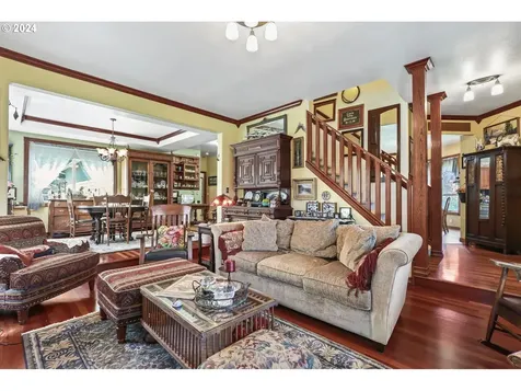 24277 S Schuebel School Road Beavercreek OR 97004