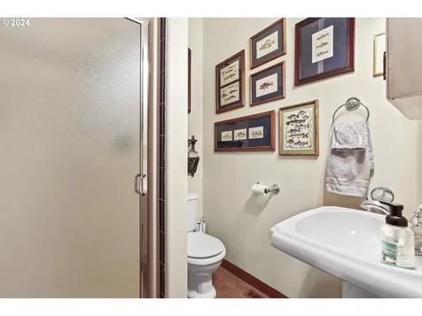 24277 S Schuebel School Road Beavercreek OR 97004