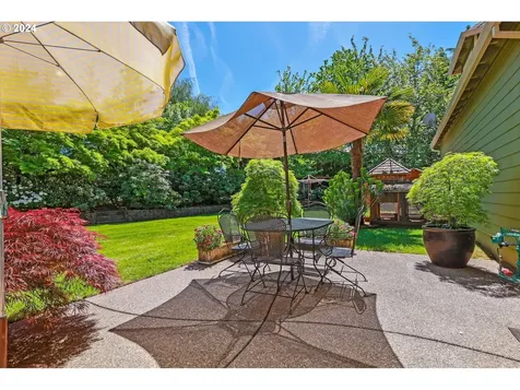 24277 S Schuebel School Road Beavercreek OR 97004