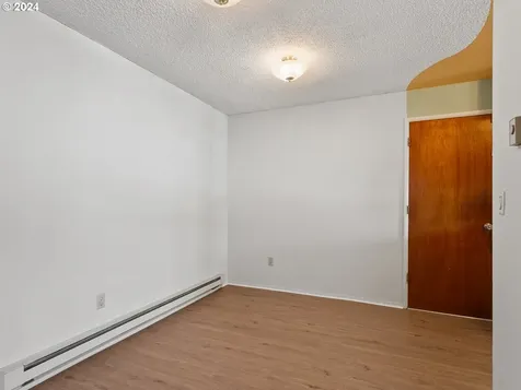 1211 S 7th Avenue Kelso WA 98626