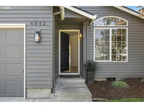 6842 Se Ariel Street Hillsboro OR 97123