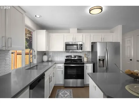 6842 Se Ariel Street Hillsboro OR 97123