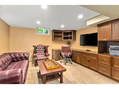 4226 Se Ash Street Portland OR 97215