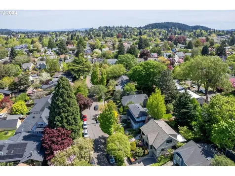 4226 Se Ash Street Portland OR 97215