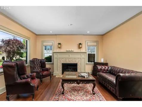 4226 Se Ash Street Portland OR 97215