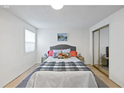 4211 NE 45th Avenue Vancouver WA 98661