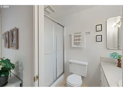 4211 NE 45th Avenue Vancouver WA 98661