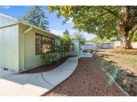 4211 NE 45th Avenue Vancouver WA 98661