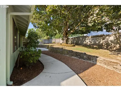 4211 NE 45th Avenue Vancouver WA 98661