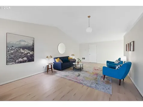4211 NE 45th Avenue Vancouver WA 98661