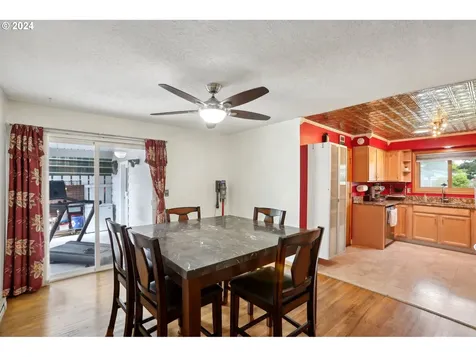 2832 B Street Forest Grove OR 97116