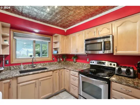 2832 B Street Forest Grove OR 97116