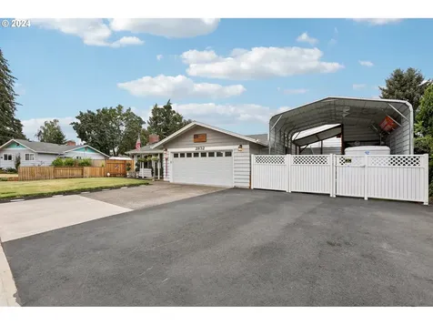 2832 B Street Forest Grove OR 97116