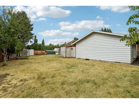 2832 B Street Forest Grove OR 97116