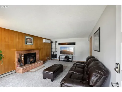 2832 B Street Forest Grove OR 97116