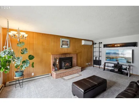 2832 B Street Forest Grove OR 97116
