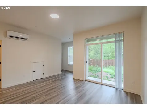 349 S 69th Place Ridgefield WA 98642