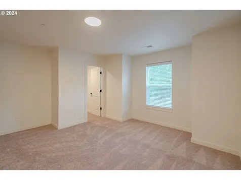 349 S 69th Place Ridgefield WA 98642