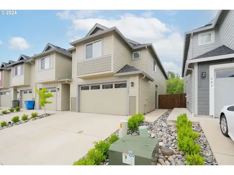 349 S 69th Place Ridgefield WA 98642
