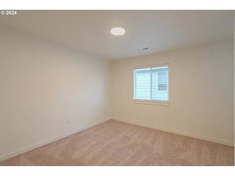 349 S 69th Place Ridgefield WA 98642