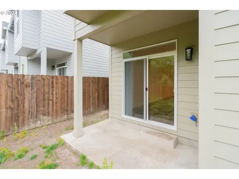 349 S 69th Place Ridgefield WA 98642
