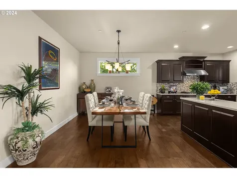 1742 Ne Stile Drive Hillsboro OR 97124