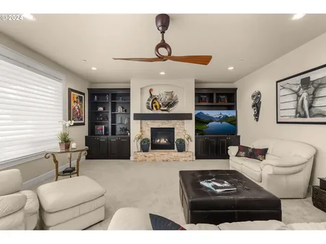 1742 Ne Stile Drive Hillsboro OR 97124