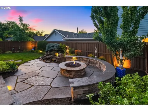 1742 Ne Stile Drive Hillsboro OR 97124