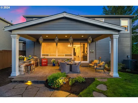 1742 Ne Stile Drive Hillsboro OR 97124