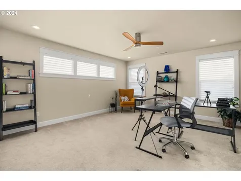 1742 Ne Stile Drive Hillsboro OR 97124