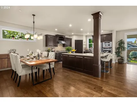 1742 Ne Stile Drive Hillsboro OR 97124