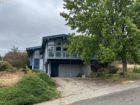 3417 Champlain Court Nw Salem OR 97304