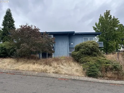 3417 Champlain Court Nw Salem OR 97304