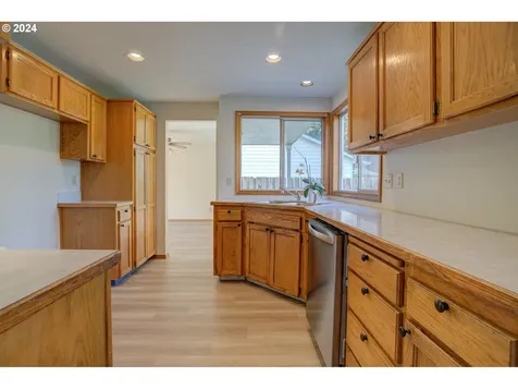 2722 Se 130th Avenue Portland OR 97236