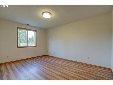 2722 Se 130th Avenue Portland OR 97236