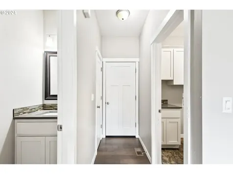 492 SE Gleneden Place Bend OR 97702