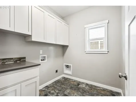 492 SE Gleneden Place Bend OR 97702