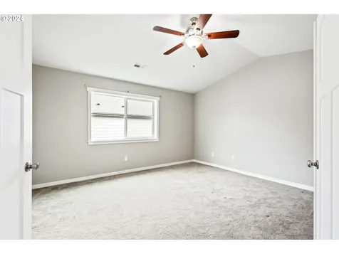 492 SE Gleneden Place Bend OR 97702