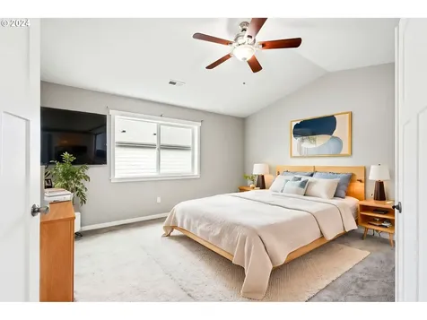 492 SE Gleneden Place Bend OR 97702